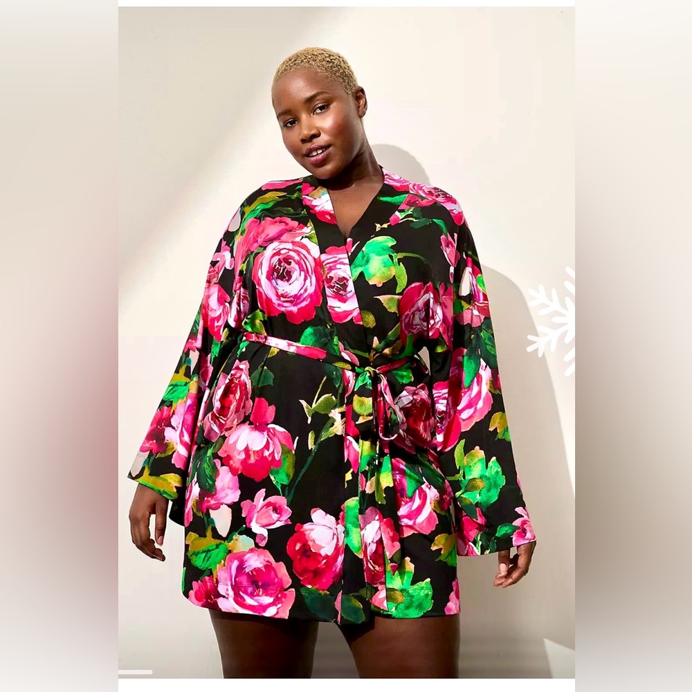 Cacique Printed Microfiber Robe Color Rose Kisses Size 22-24